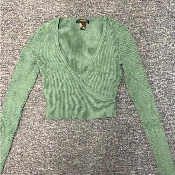 Active Ribbed Surplice Top - Picture 4 of 5